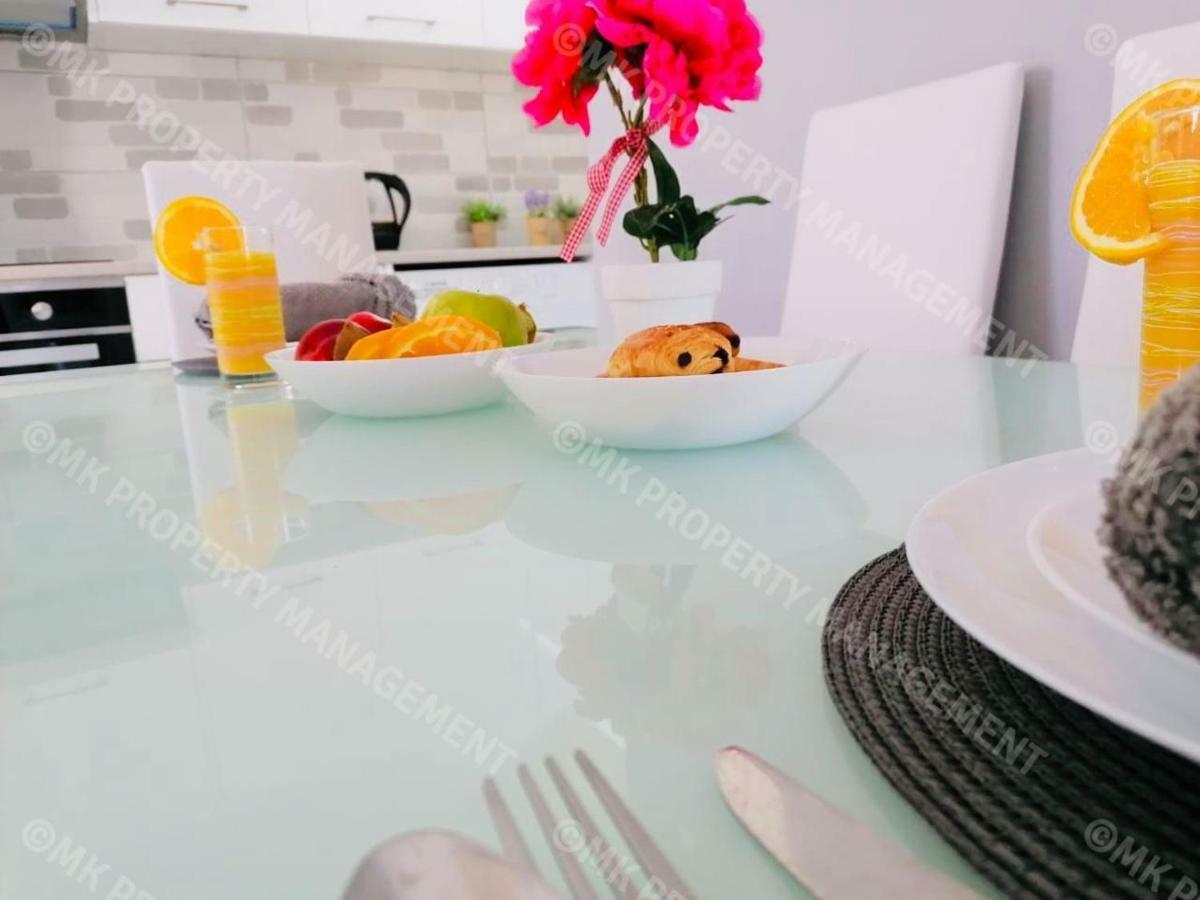Lysia Sea-View Apartment Larnaca Dış mekan fotoğraf