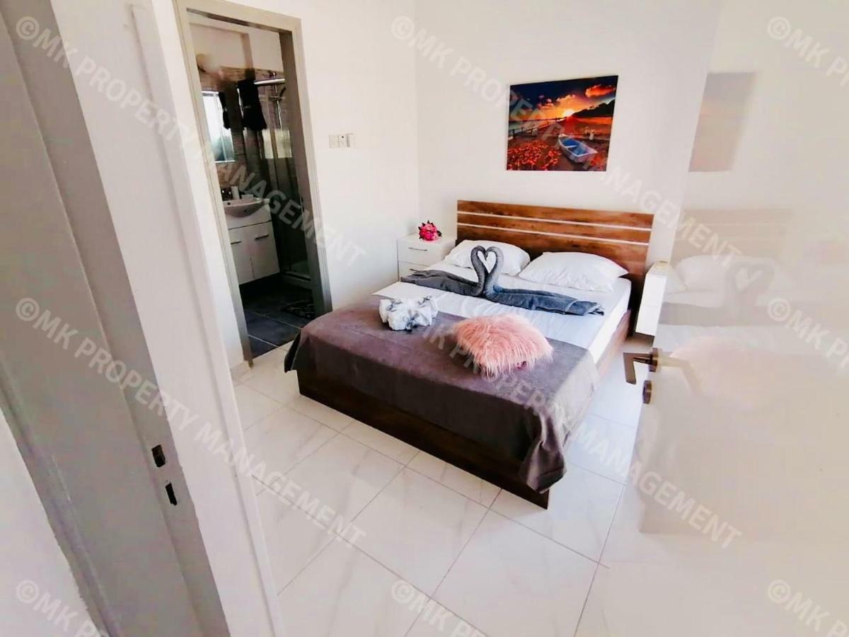 Lysia Sea-View Apartment Larnaca Dış mekan fotoğraf